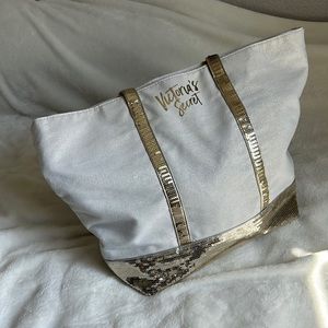 Victoria’s Secret Weekender Tote Bag
